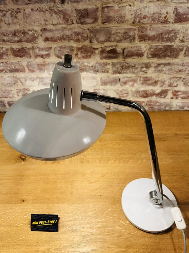 Fase white vintage desk lamp - Image 2