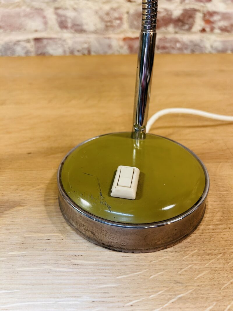 Vintage khaki desk lamp, Italy - Image 5