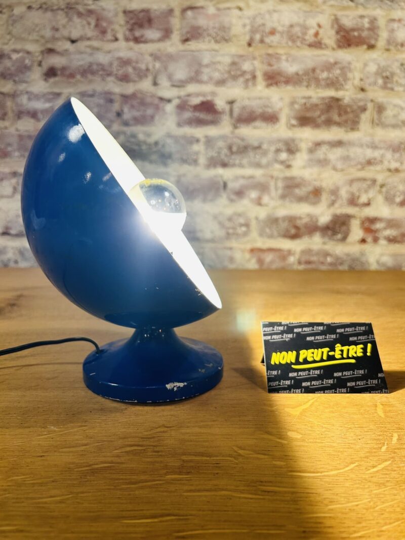 Lampe vintage demi-sphère bleue