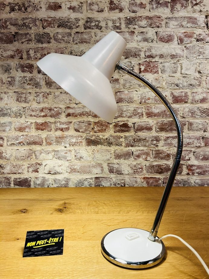 Lampe de bureau vintage blanche