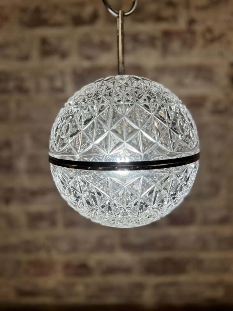 Suspension vintage boule en verre ciselé