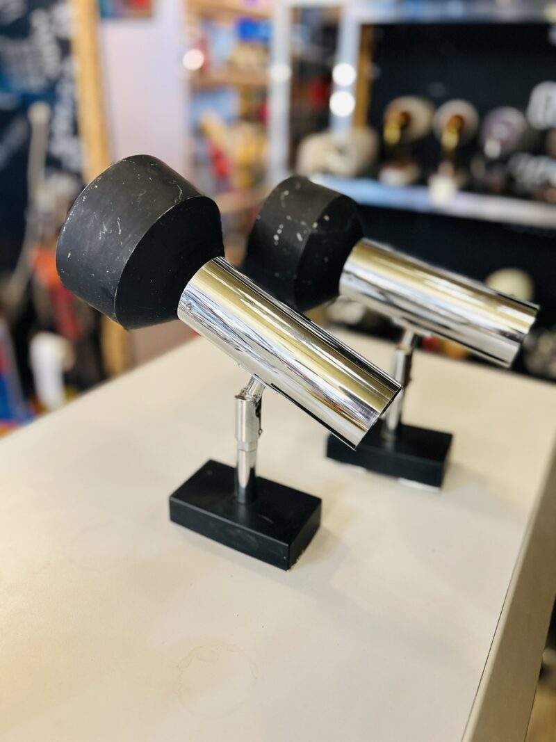 Pair of black and chrome wall lights - Image 2