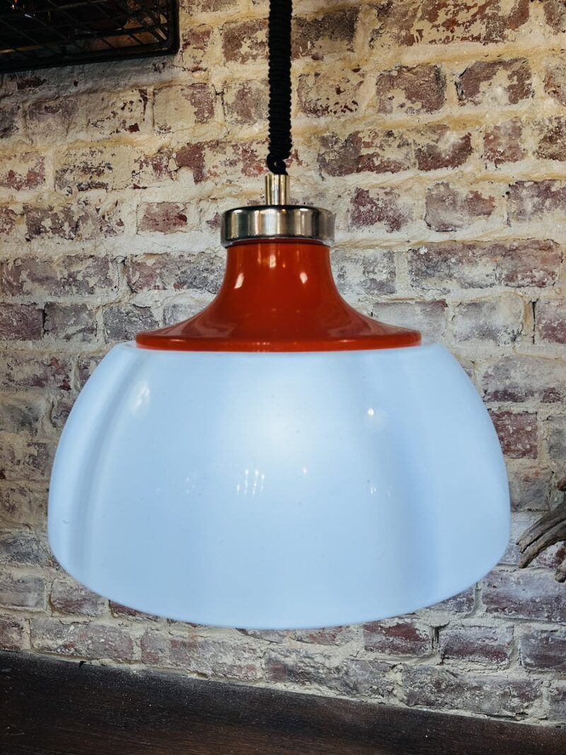 Suspension vintage orange et blanche, plastique, hauteur réglable – Image 3