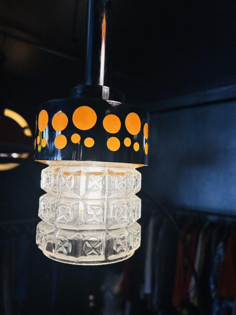 Suspension vintage Raak en verre sculpté et métal orange – Image 2