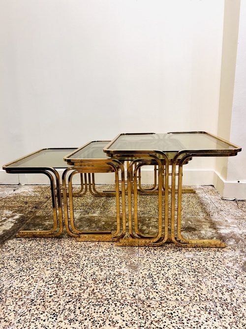 Tables gigognes vintage laiton et verre fumé