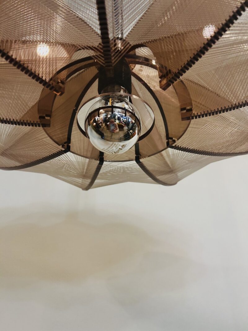 Suspension vintage Paul Secon, plexi taupe et nylon – Image 4