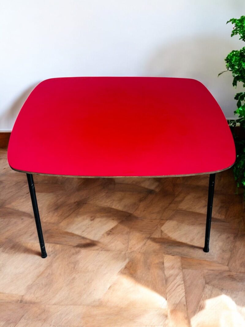 Vintage red side table - Image 2