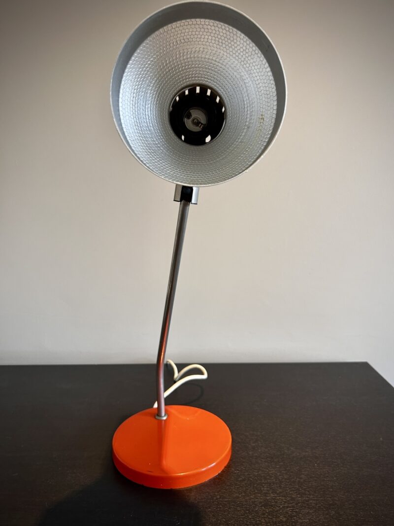 Retro orange desk lamp - Image 4