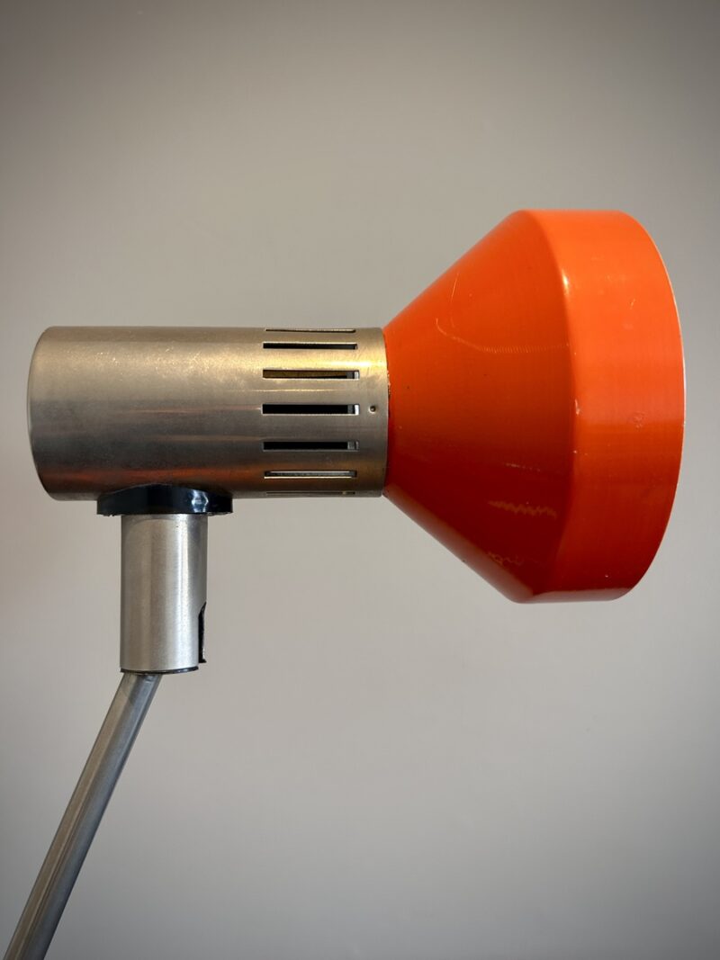 Retro orange desk lamp - Image 5
