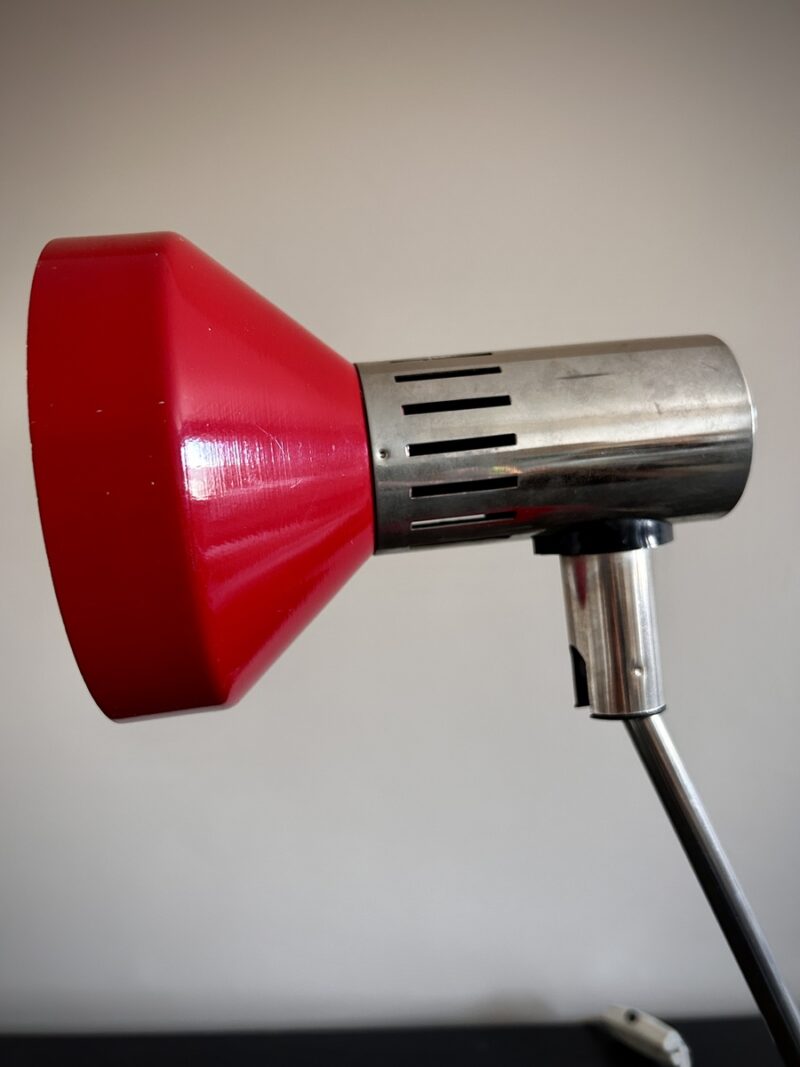 Red retro desk lamp - Image 2