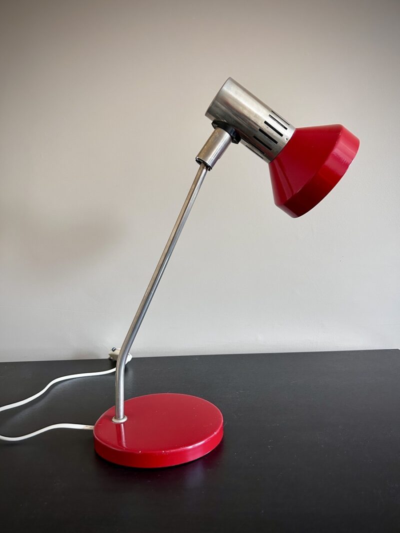 Red retro desk lamp - Image 8