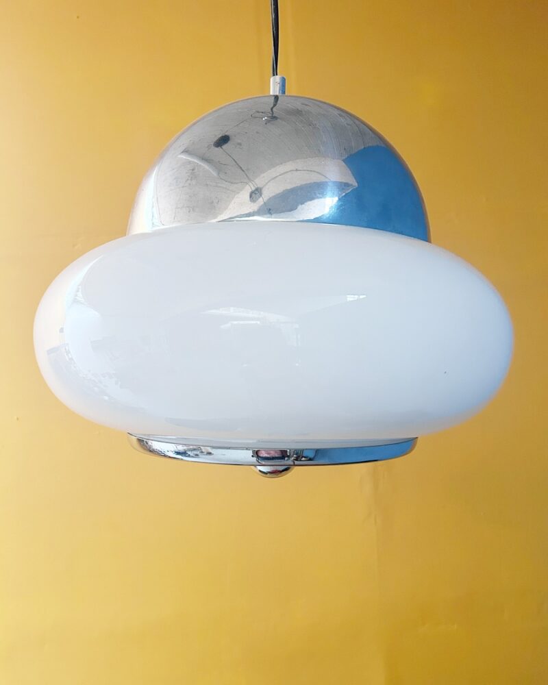 Suspension “Saturne” en chrome et verre opalin