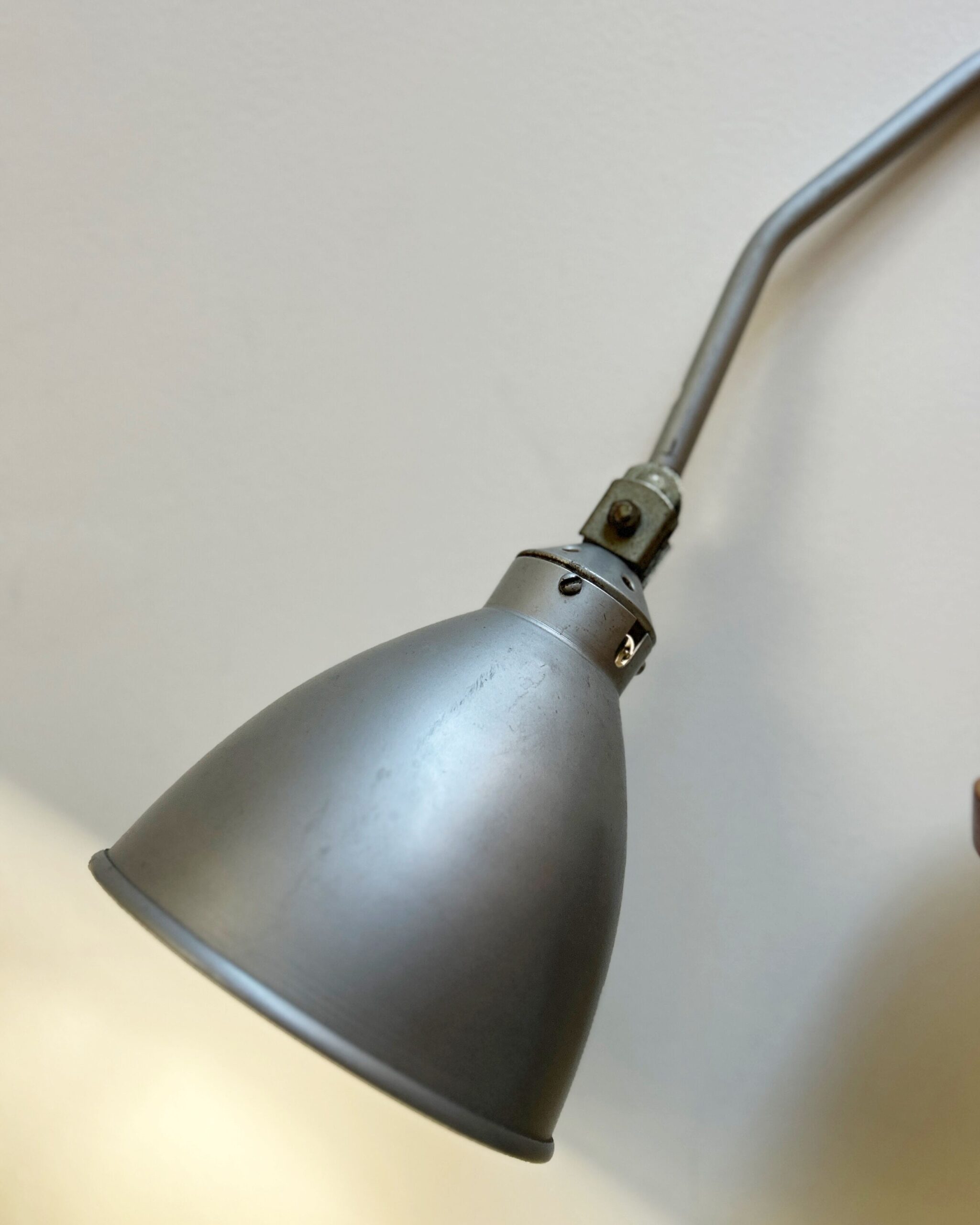 Fase white vintage desk lamp (Copie) (Copie) - Image 5