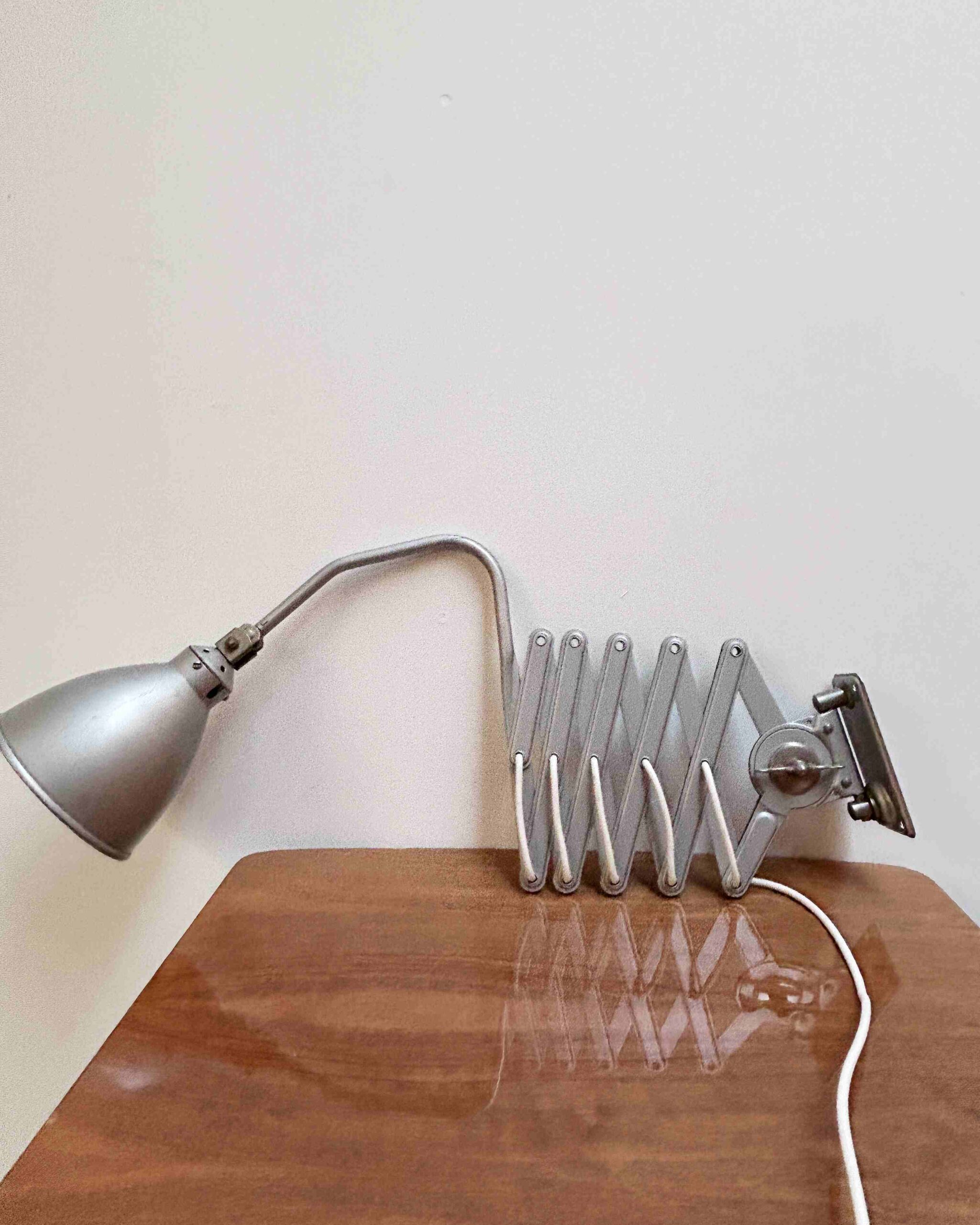 Fase white vintage desk lamp (Copie) (Copie) - Image 2