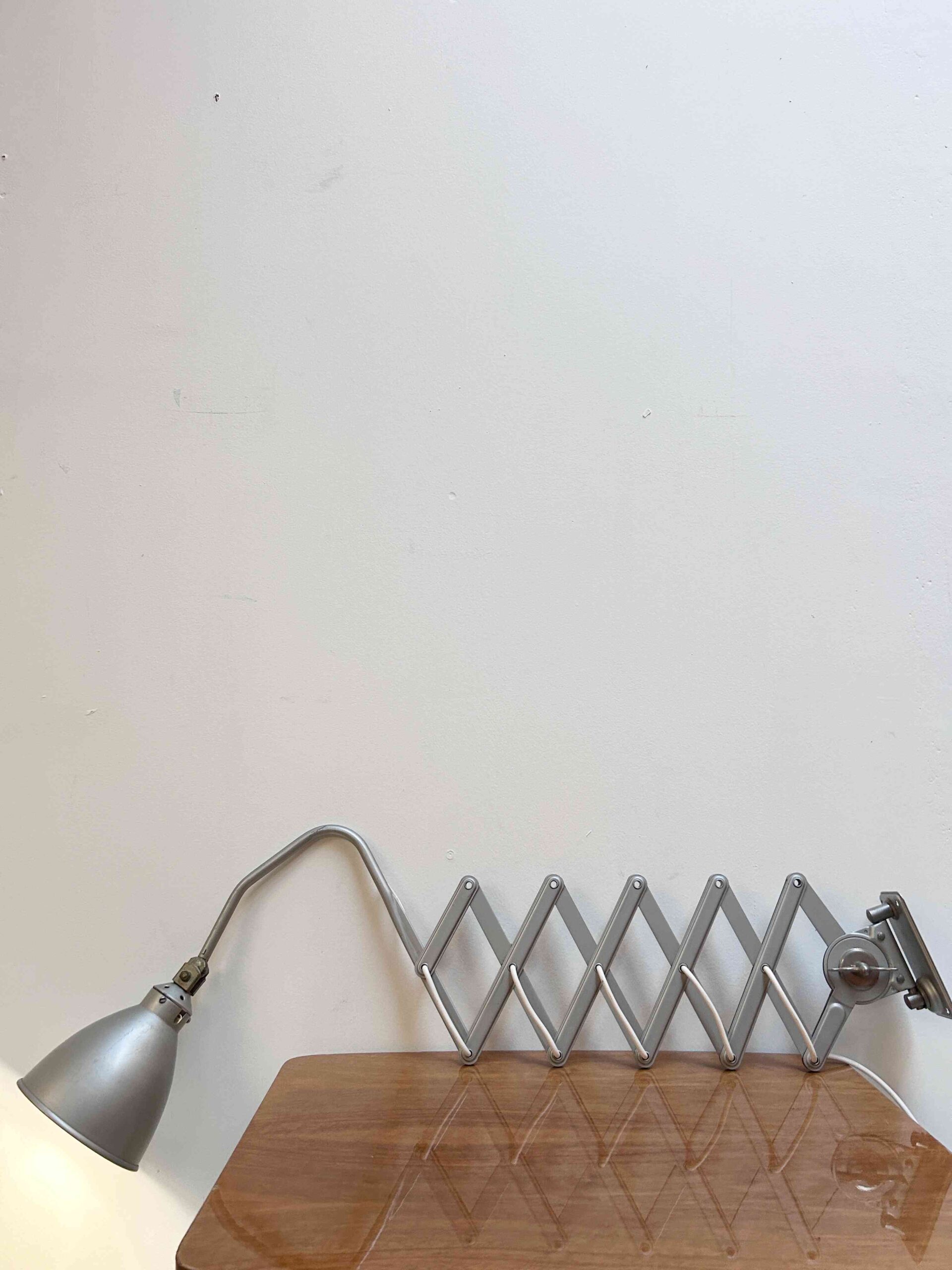 Fase white vintage desk lamp (Copie) (Copie) - Image 9